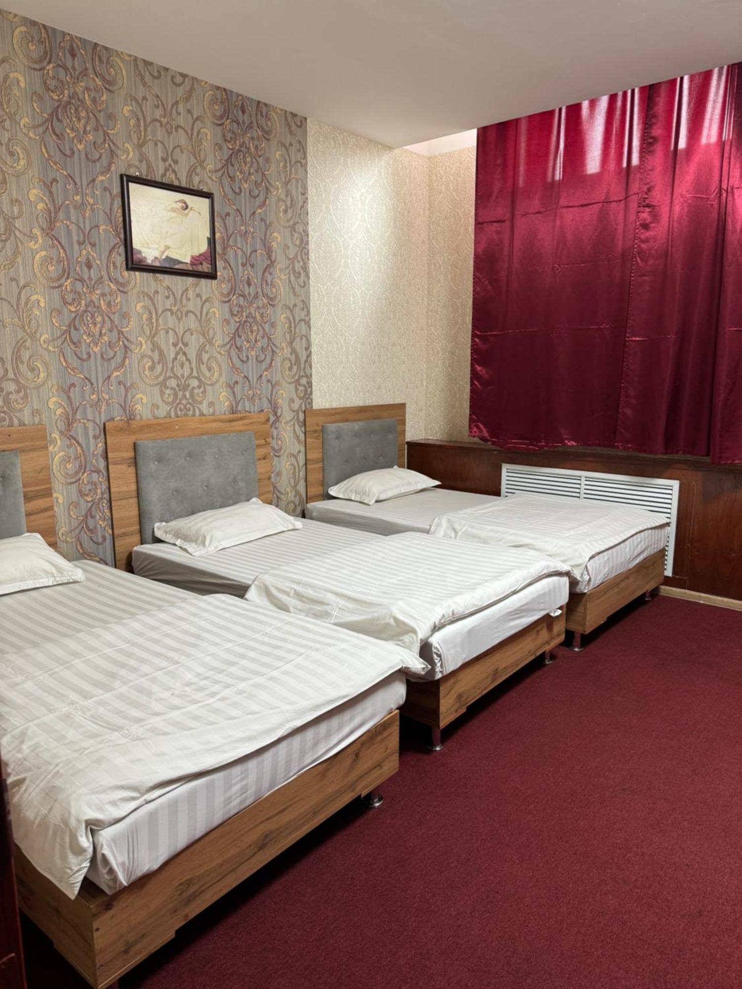 Zolotoi Drakon Hotel Алмати Екстер'єр фото