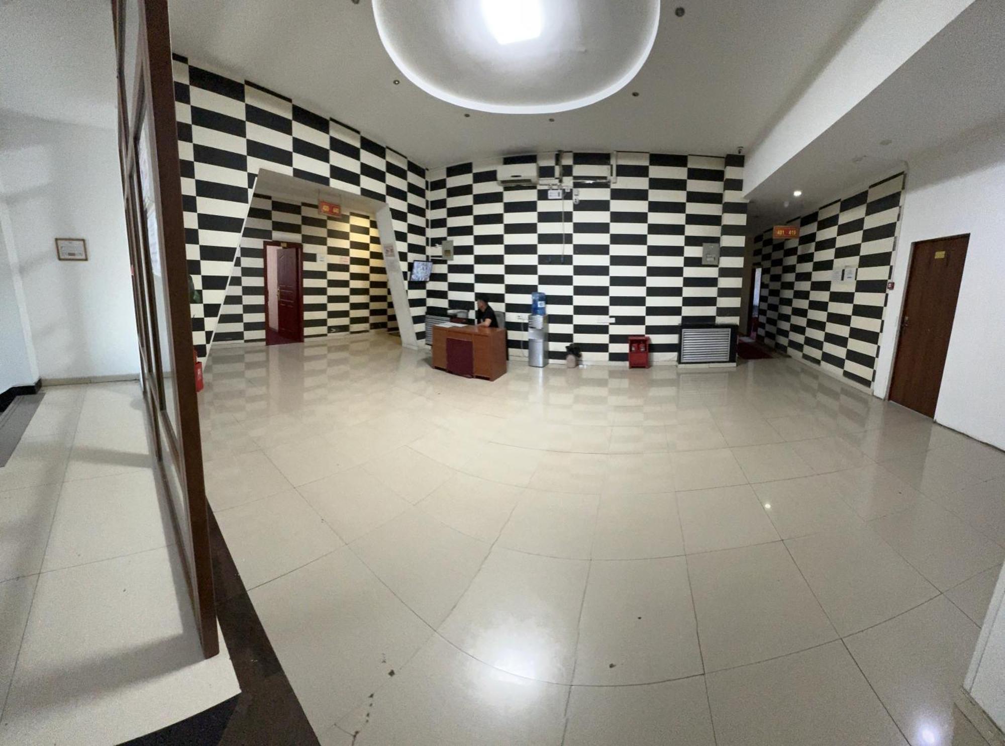 Zolotoi Drakon Hotel Алмати Екстер'єр фото