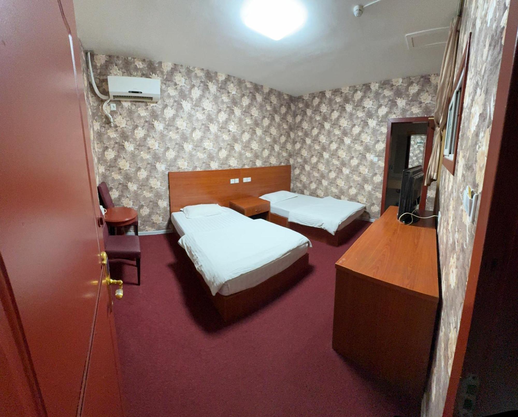 Zolotoi Drakon Hotel Алмати Екстер'єр фото